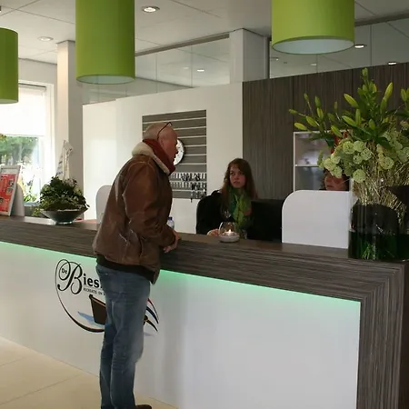 Kompleks wypoczynkowy Europarcs De Biesbosch 3*