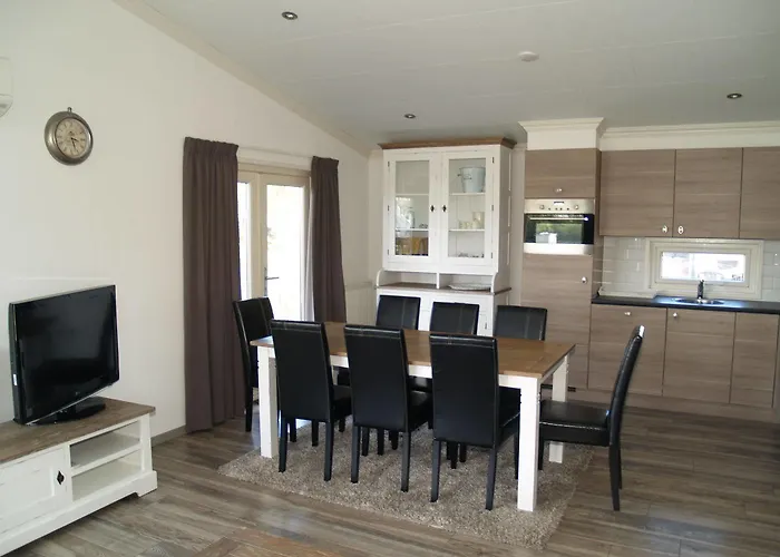 Europarcs De Biesbosch منتزه العطل Willemsdorp