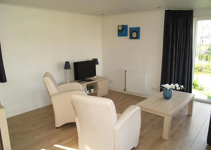 Europarcs De Biesbosch منتزه العطل 3*